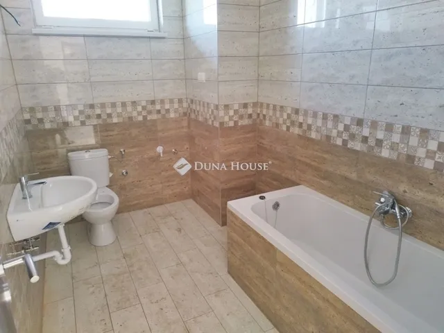 Eladó ház Monor 76 nm