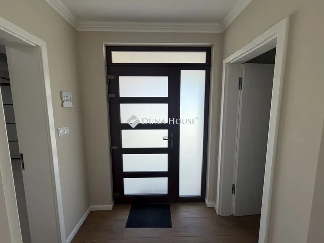 Eladó ház Üllő 164 nm