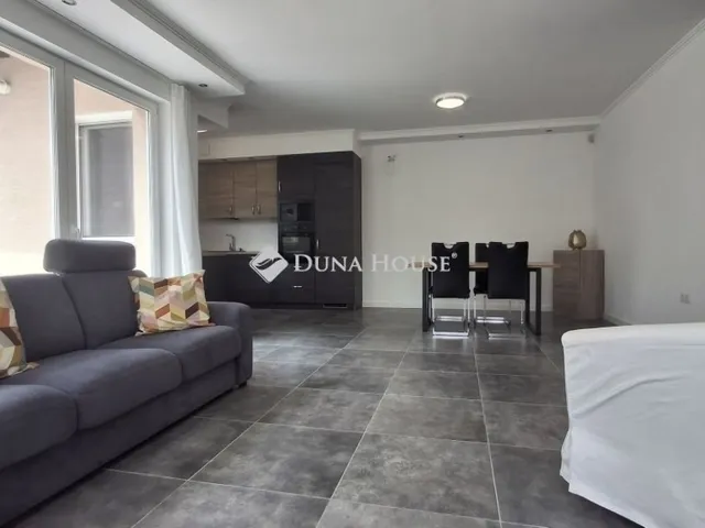 Eladó ház Budapest XVIII. kerület 175 nm