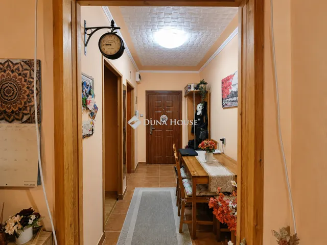 Eladó nyaraló Budapest XVIII. kerület, Havanna lakótelep 53 nm