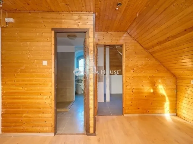 Eladó lakás Budapest XVIII. kerület 305 nm