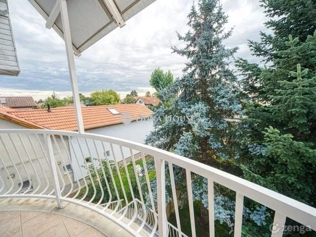 Eladó lakás Budapest XVIII. kerület 305 nm