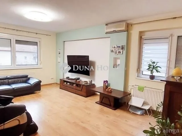 Eladó ház Budapest XVIII. kerület 220 nm