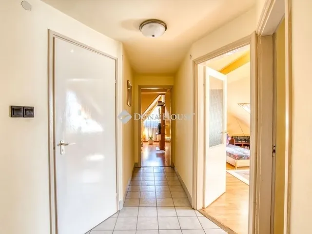 Eladó ház Budapest XVIII. kerület 216 nm
