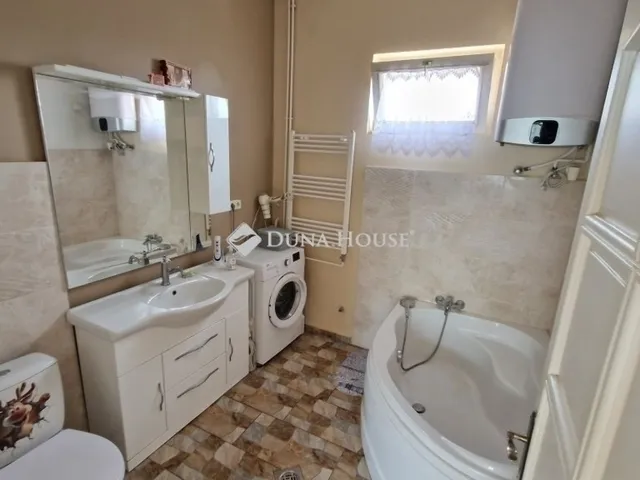 Eladó ház Vecsés 110 nm
