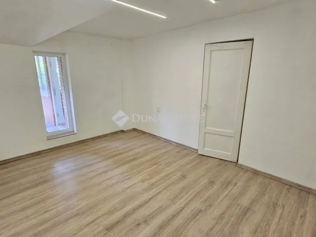 Eladó ház Budapest XVIII. kerület 76 nm