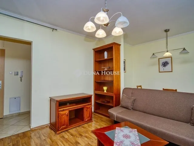 Kiadó lakás Budapest XIV. kerület, Herminamező 67 nm