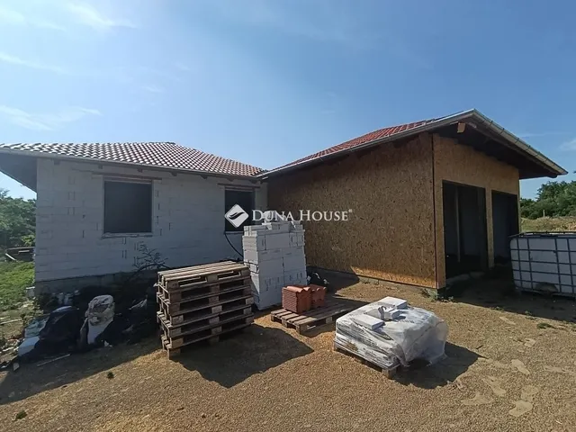 Eladó ház Galgahévíz 97 nm