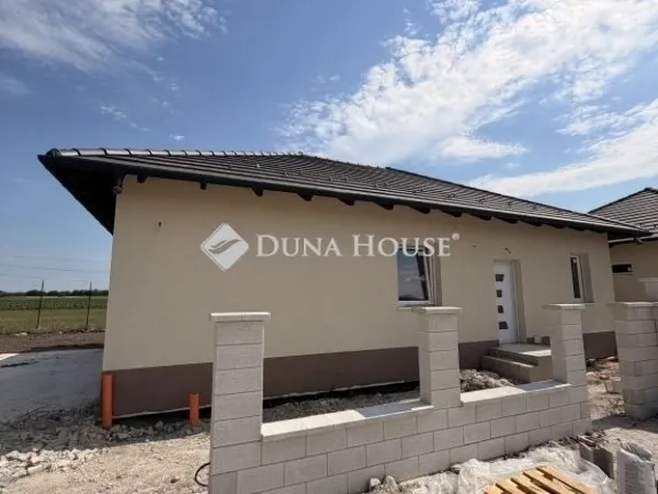 Eladó ház Délegyháza 93 nm