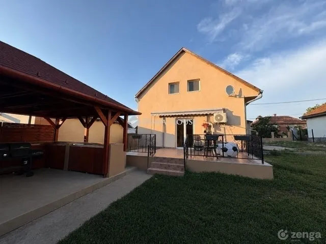Eladó ház Ócsa 145 nm