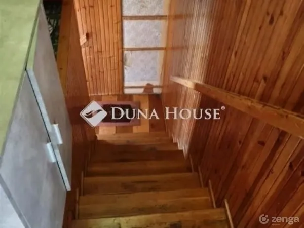 Eladó ház Ócsa 204 nm