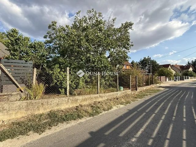 Eladó telek Sülysáp 600 nm