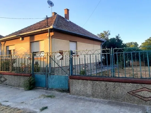 Eladó ház Kakucs 56 nm