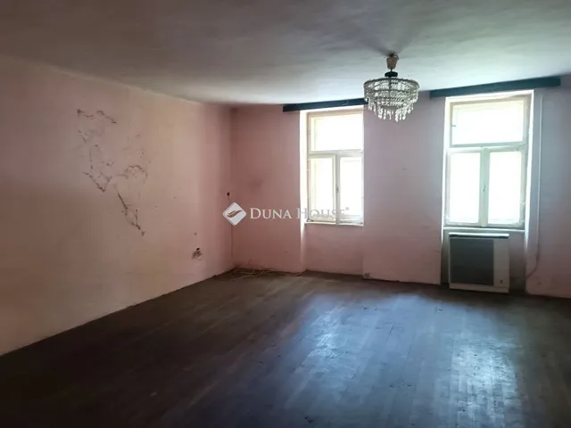 Eladó ház Békéscsaba 180 nm