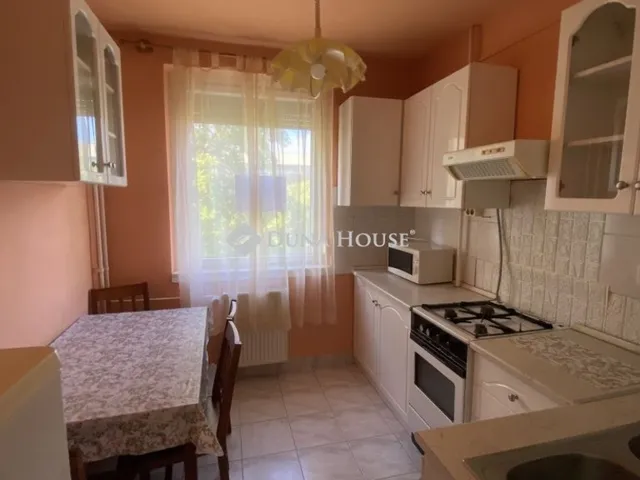 Eladó lakás Békéscsaba 68 nm