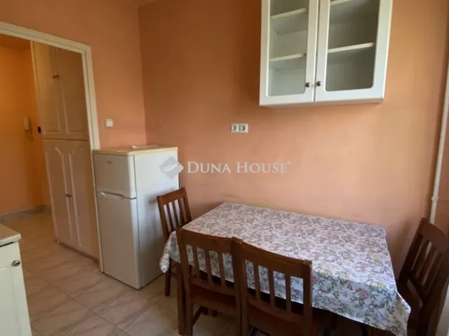 Eladó lakás Békéscsaba 68 nm