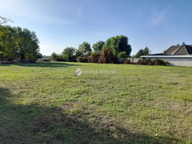 Eladó telek Békéscsaba 3000 nm