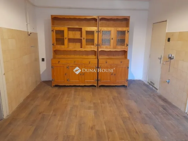 Eladó lakás Békéscsaba 84 nm