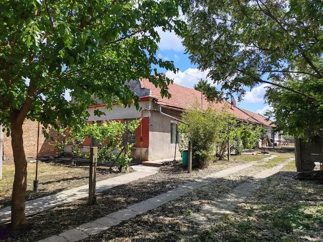 Eladó ház Békéscsaba 131 nm