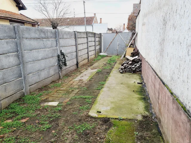 Eladó ház Békéscsaba, Erzsébethely (Jamina), Orosházi út 127/1 129 nm