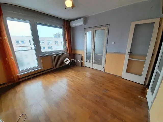 Eladó lakás Békéscsaba 75 nm