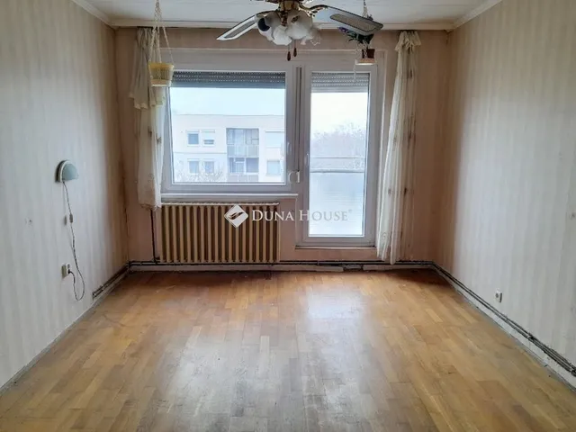 Eladó lakás Békéscsaba 75 nm