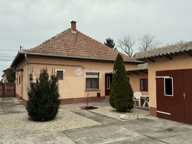 Eladó ház Mezőkovácsháza 72 nm