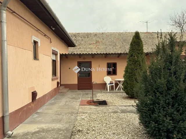 Eladó ház Mezőkovácsháza 72 nm