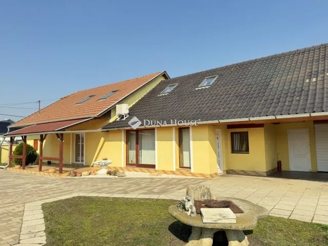 Eladó ház Békéscsaba, Gerla 230 nm