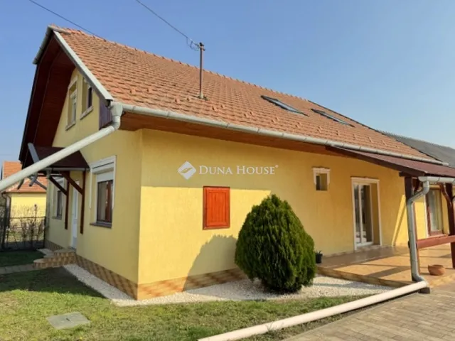 Eladó ház Békéscsaba, Gerla 230 nm