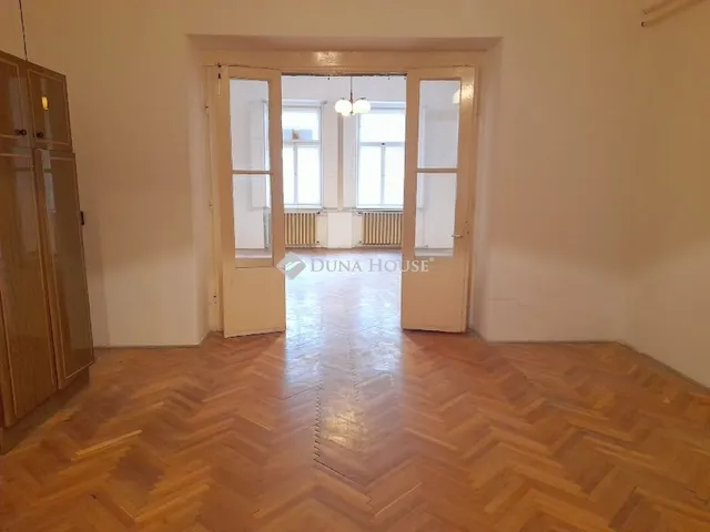 Eladó lakás Békéscsaba 84 nm