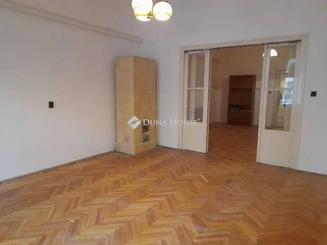 Eladó lakás Békéscsaba, Belváros 84 nm