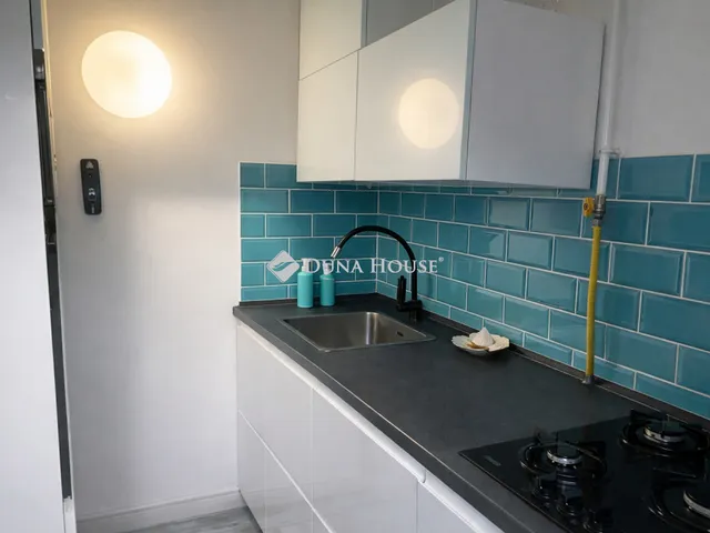 Eladó lakás Békéscsaba, Penza-lakótelep 79 nm