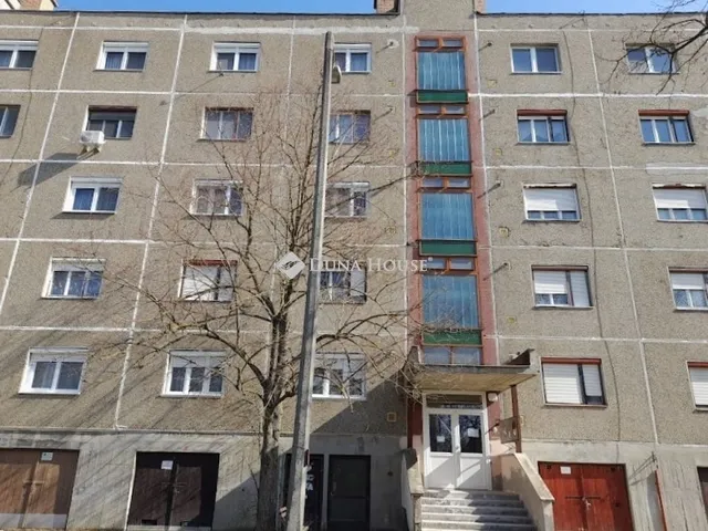 Eladó lakás Békéscsaba 58 nm