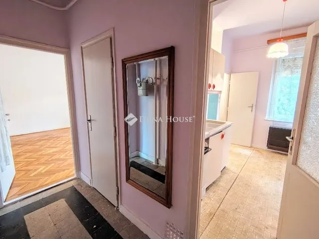 Eladó lakás Békéscsaba, Penza-lakótelep 38 nm