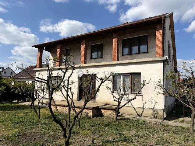 Eladó ház Békés 181 nm