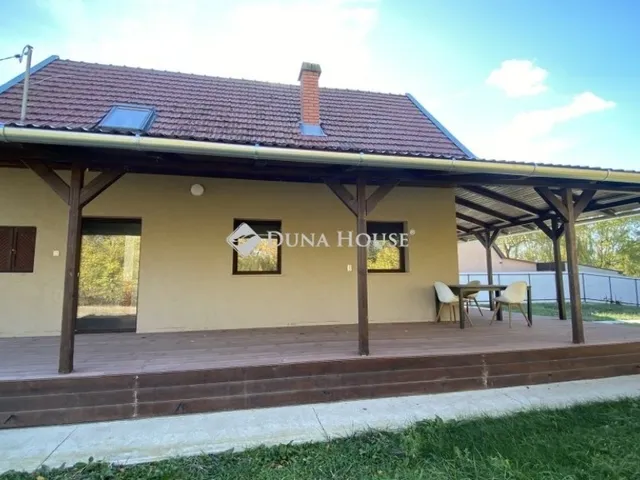 Eladó nyaraló Békésszentandrás 90 nm