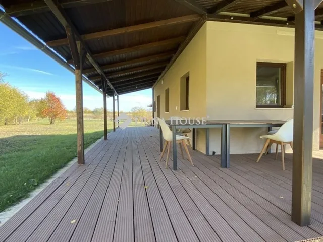 Eladó nyaraló Békésszentandrás 90 nm
