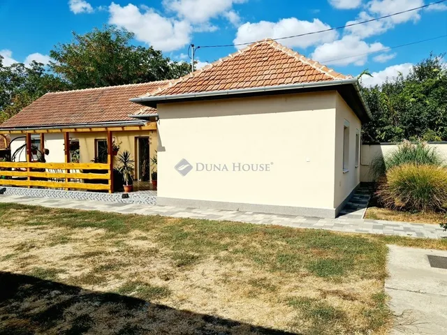 Eladó ház Békéscsaba, Erzsébethely (Jamina) 94 nm