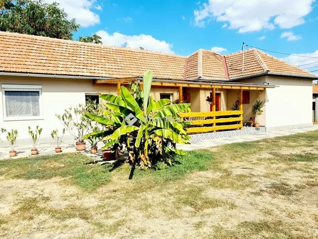 Eladó ház Békéscsaba, Erzsébethely (Jamina) 94 nm