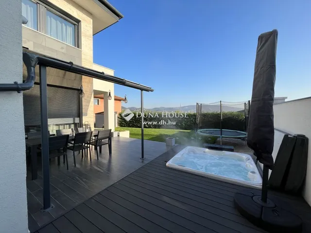 Eladó ház Törökbálint, Tükörhegy 150 nm