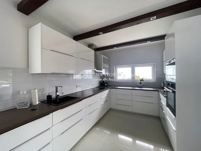 Eladó ház Csopak 309 nm