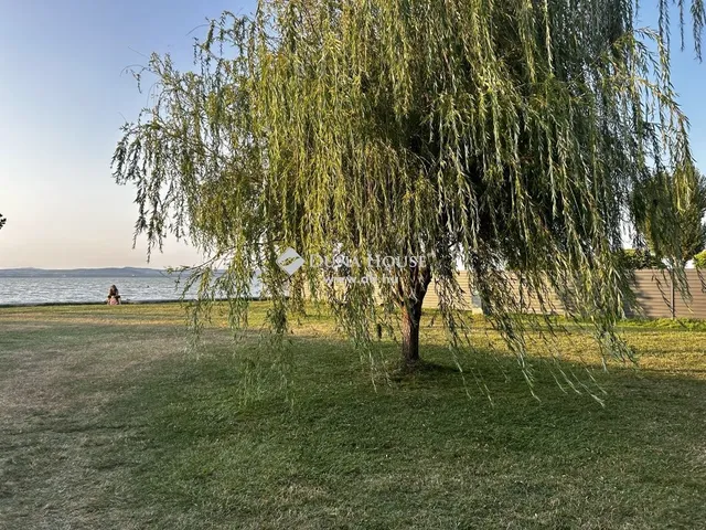 Eladó ház Balatonlelle 90 nm