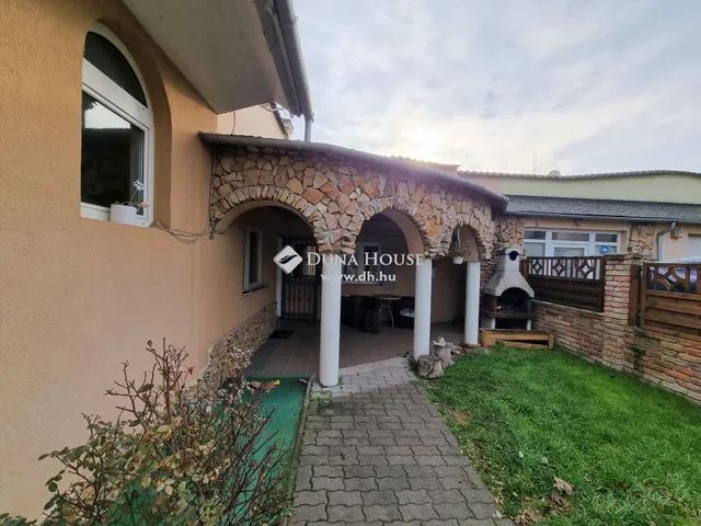 Eladó ház Tököl 185 nm