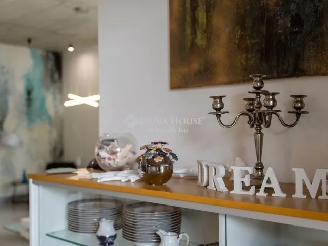 Eladó ház Diósd 307 nm