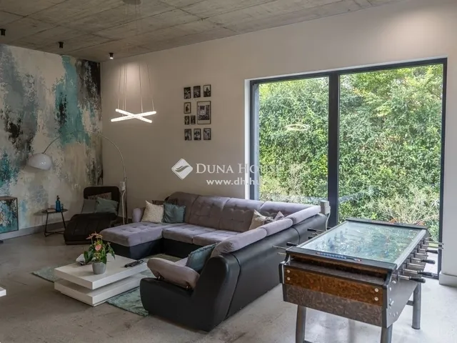 Eladó ház Diósd 307 nm