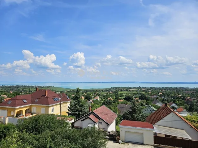 Eladó ház Balatonfüred 270 nm