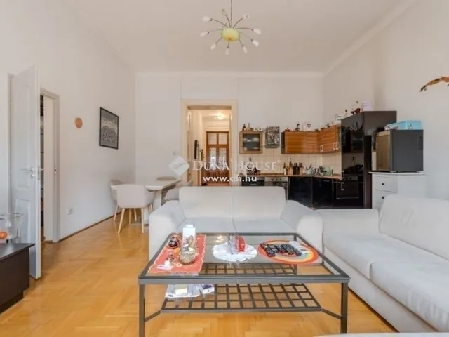 Eladó lakás Budapest V. kerület 87 nm