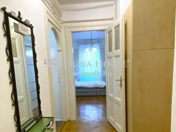 Eladó lakás Budapest I. kerület 70 nm