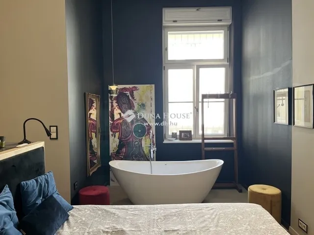 Eladó lakás Budapest V. kerület 221 nm